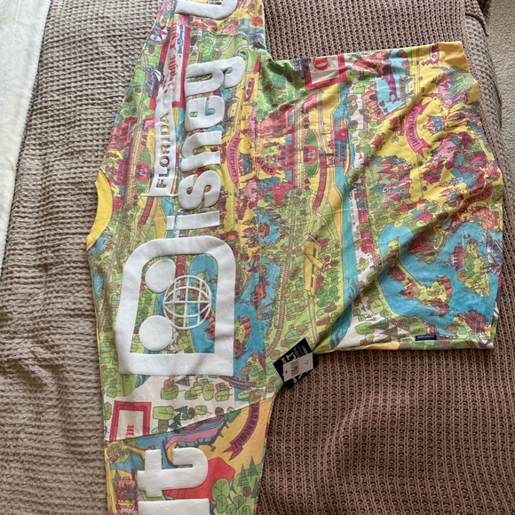 Disney World Vault Jersey Spirit - Picture 6 of 7